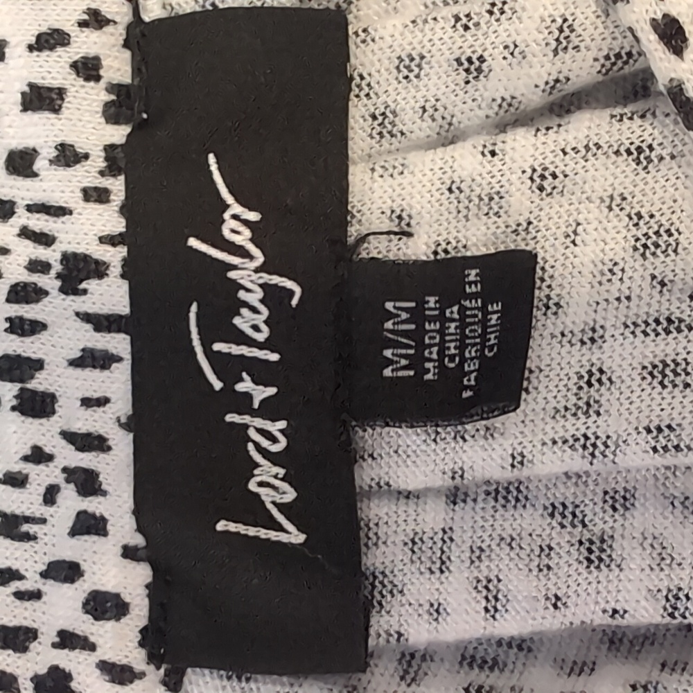 Lord & Taylor Sleeveless Vneck Top Black White Spotted Knit Blouse Womens Medium - Picture 8 of 10